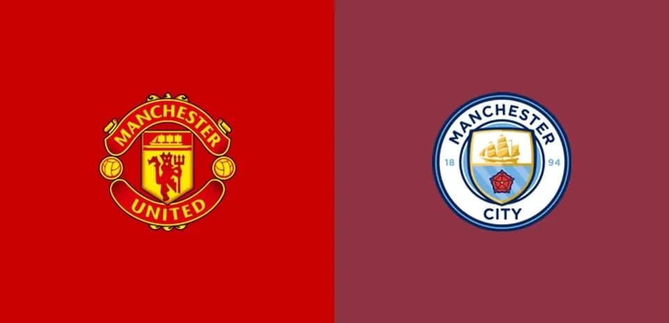 Логотипы Manchester United и Manchester City на фоне