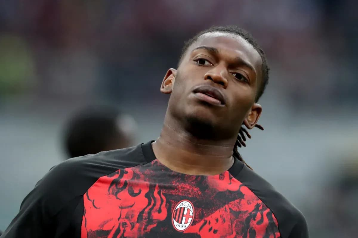 Игрок AC Milan на разминке перед матчем