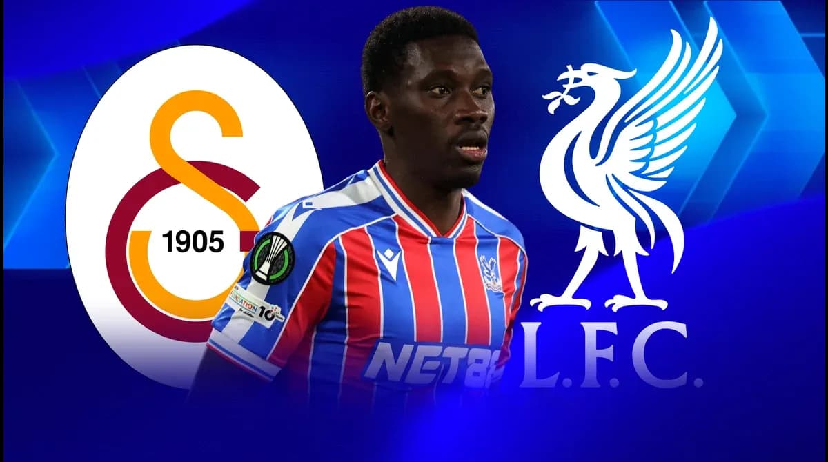 Игрок в форме Crystal Palace с логотипами Ливерпуля и Галатасарая