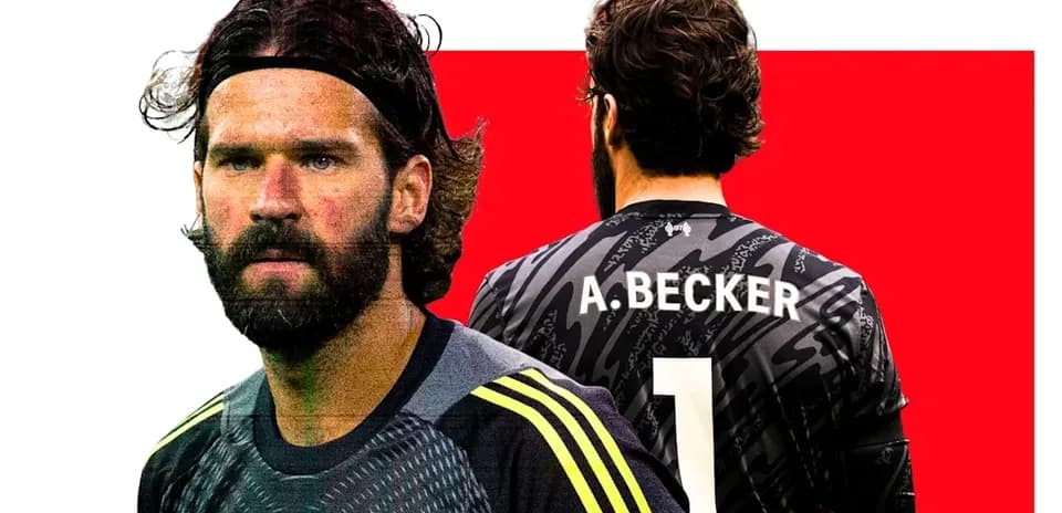Вратарь Ливерпуля с номером 1 и фамилией Беккер