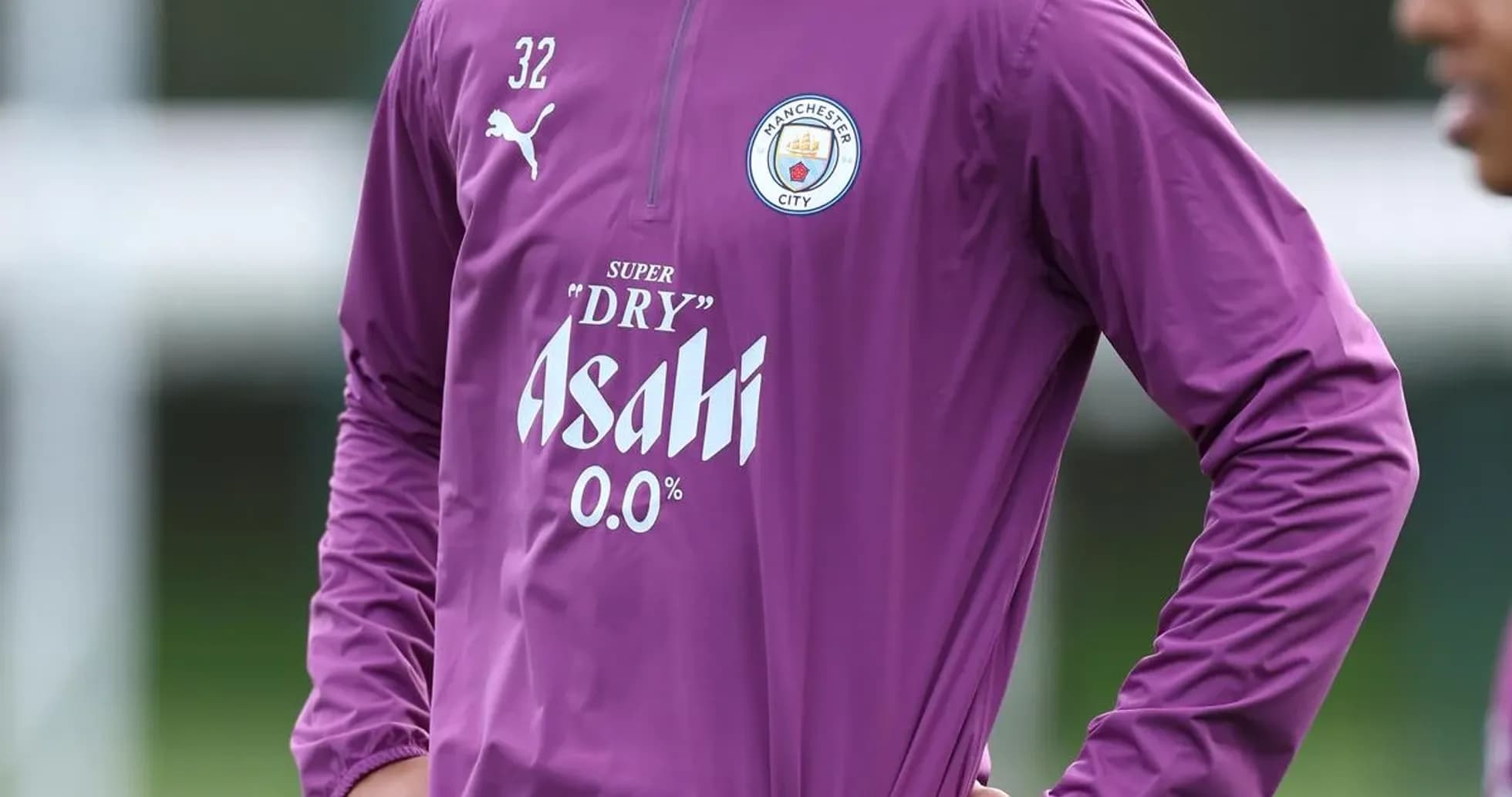 Игрок Manchester City на тренировочном занятии
