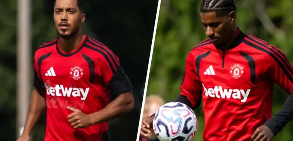 Два игрока Manchester United в тренировочной форме