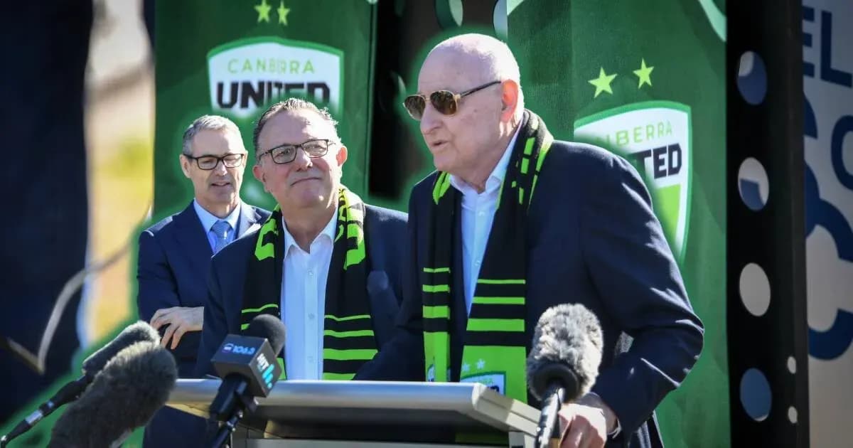 Представители Canberra United на пресс-конференции