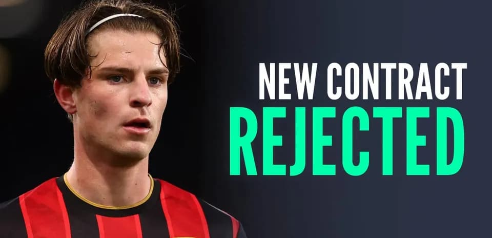 Игрок AFC Bournemouth с заголовком о контракте