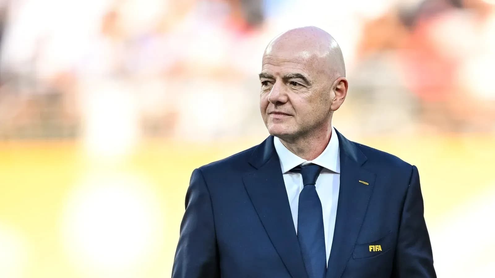 Председатель FIFA на стадионе перед матчем
