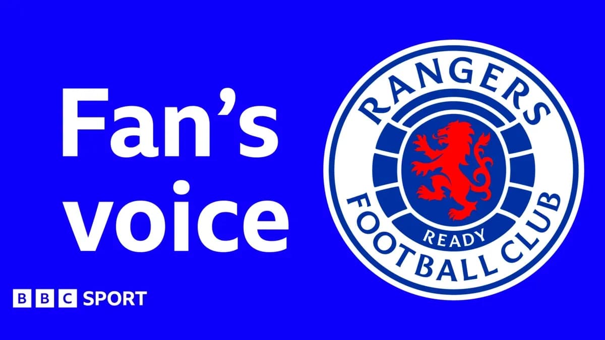 Логотип Rangers Football Club на синем фоне