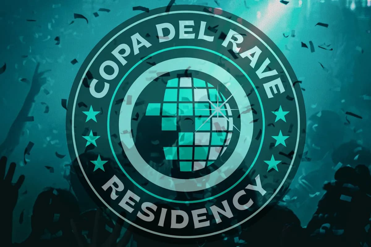 Логотип Copa del Rave Residency на фоне празднования