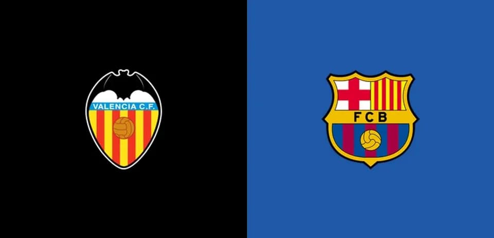 Логотипы Valencia C.F. и F.C. Barcelona