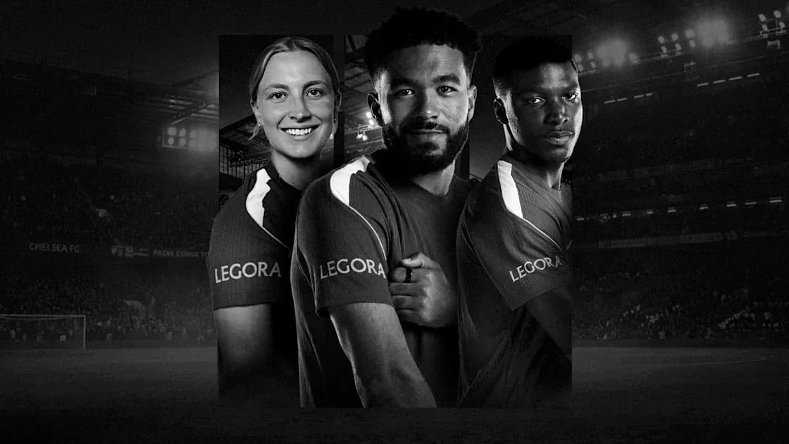 Три игрока Chelsea FC в тренировочной форме Три игрока Chelsea FC в тренировочной форме