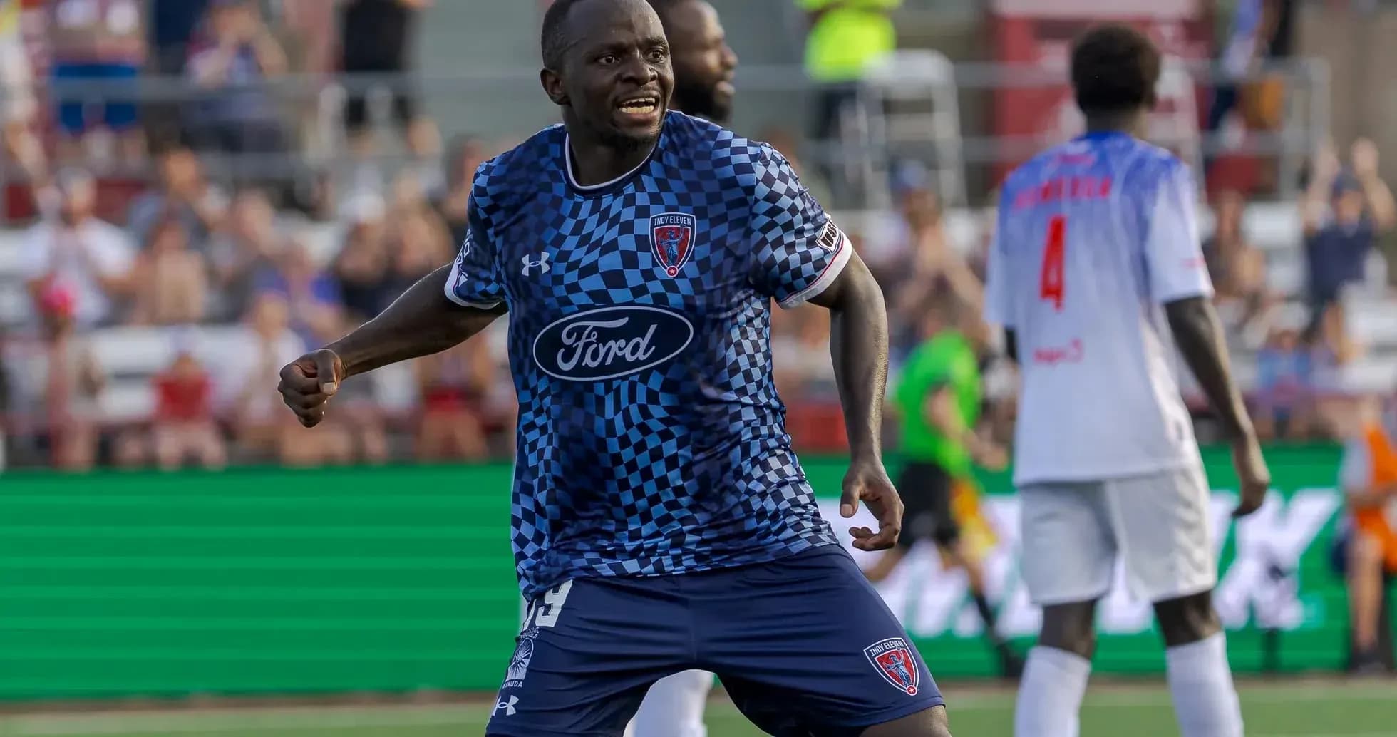 Игрок Indy Eleven радуется голу Игрок Indy Eleven радуется голу